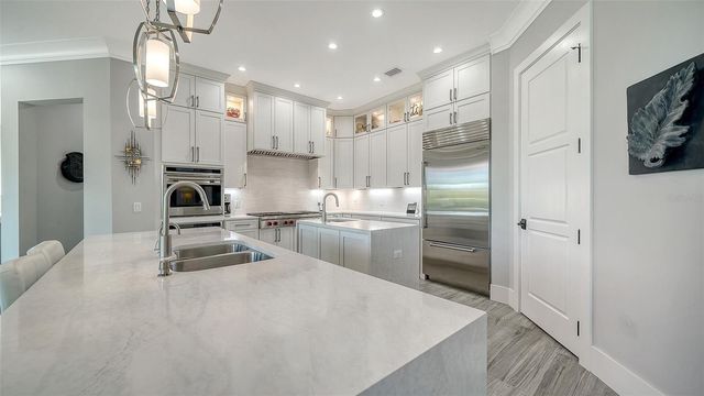 5326 SIESTA COVE DRIVE, Sarasota, FL 34242