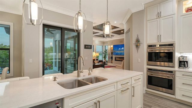 5326 SIESTA COVE DRIVE, Sarasota, FL 34242