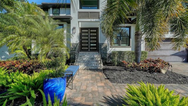 5326 SIESTA COVE DRIVE, Sarasota, FL 34242