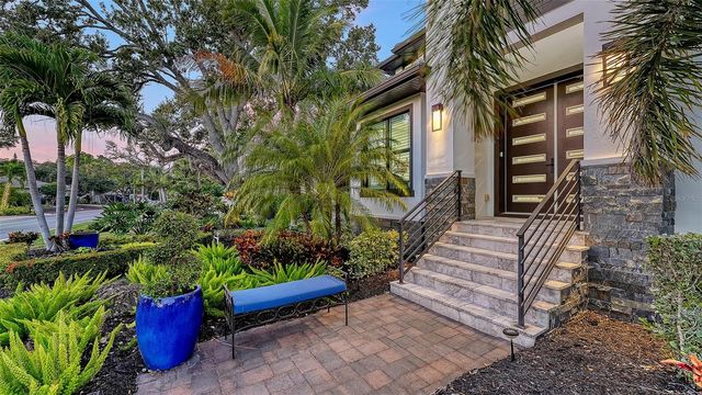 5326 SIESTA COVE DRIVE, Sarasota, FL 34242