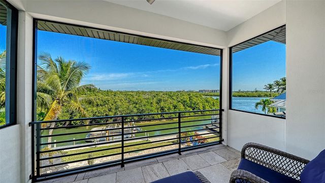 5326 SIESTA COVE DRIVE, Sarasota, FL 34242