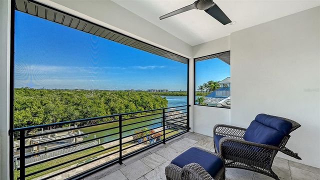 5326 SIESTA COVE DRIVE, Sarasota, FL 34242