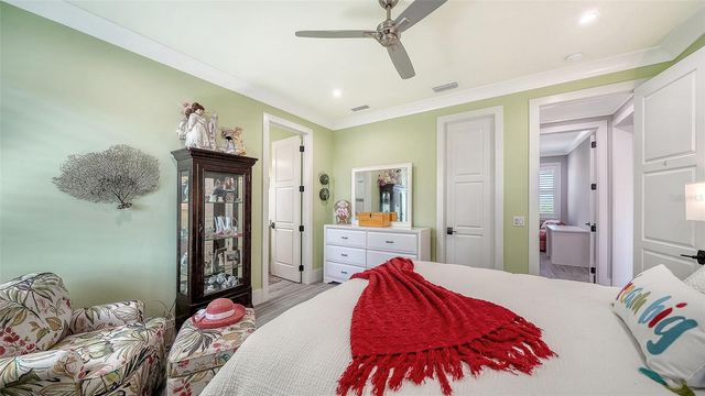 5326 SIESTA COVE DRIVE, Sarasota, FL 34242