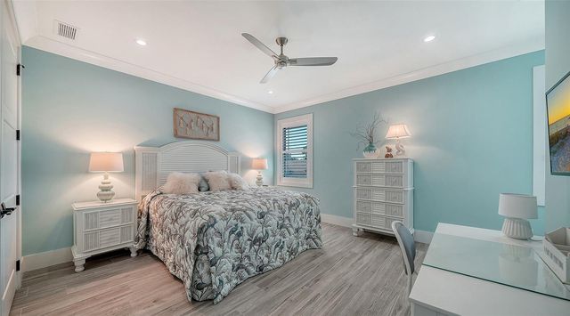 5326 SIESTA COVE DRIVE, Sarasota, FL 34242