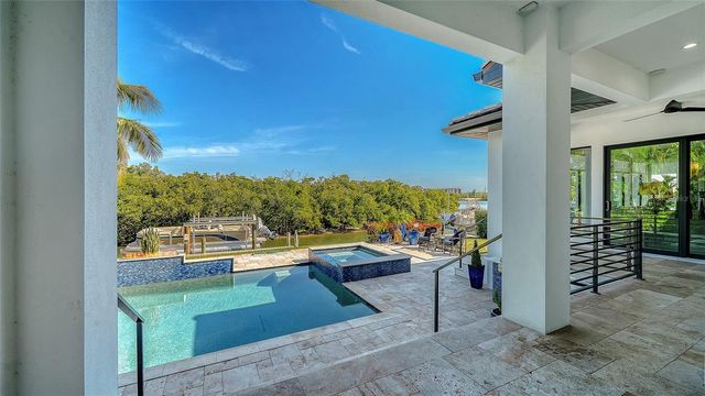5326 SIESTA COVE DRIVE, Sarasota, FL 34242