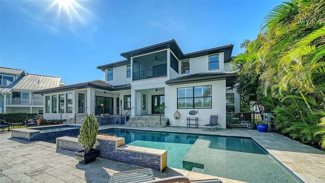 5326 SIESTA COVE DRIVE, Sarasota, FL 34242