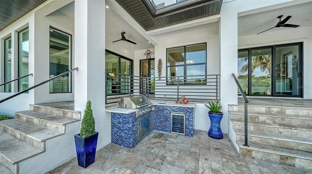 5326 SIESTA COVE DRIVE, Sarasota, FL 34242