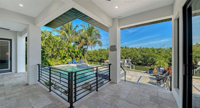 5326 SIESTA COVE DRIVE, Sarasota, FL 34242