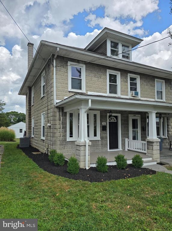 343 N HANOVER ST, Elizabethtown, PA 17022
