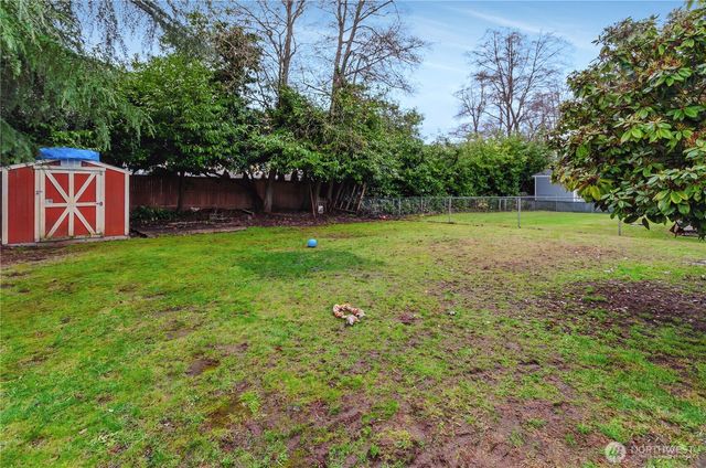 1055 S 317th Street, Federal Way, WA 98003