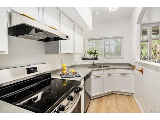 9448 E Florida Ave 2075, Denver, CO 80247