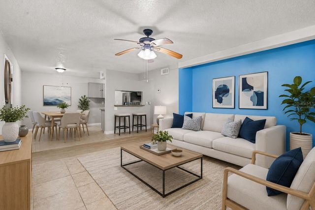 910 LAKE DESTINY ROAD B, Altamonte Springs, FL 32714