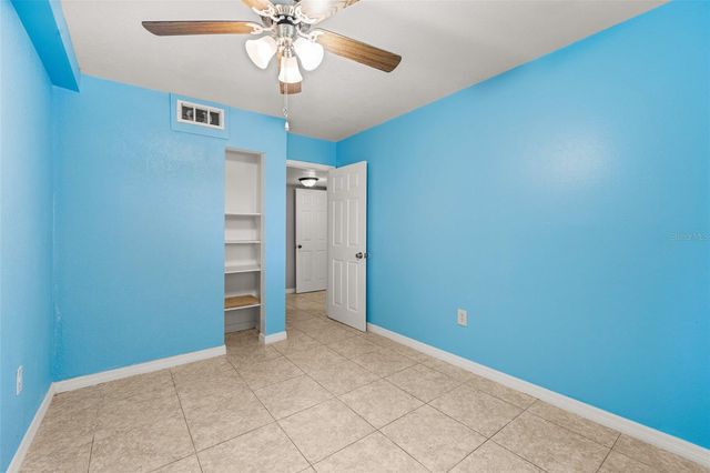 910 LAKE DESTINY ROAD B, Altamonte Springs, FL 32714