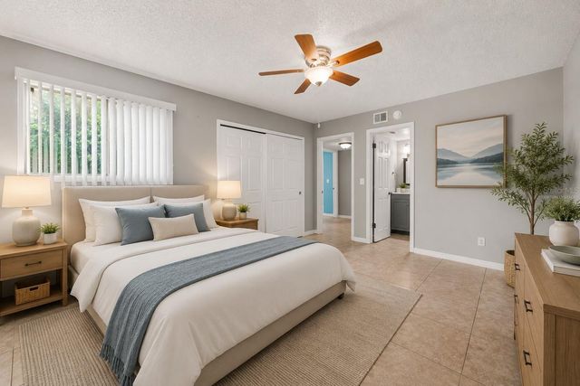 910 LAKE DESTINY ROAD B, Altamonte Springs, FL 32714