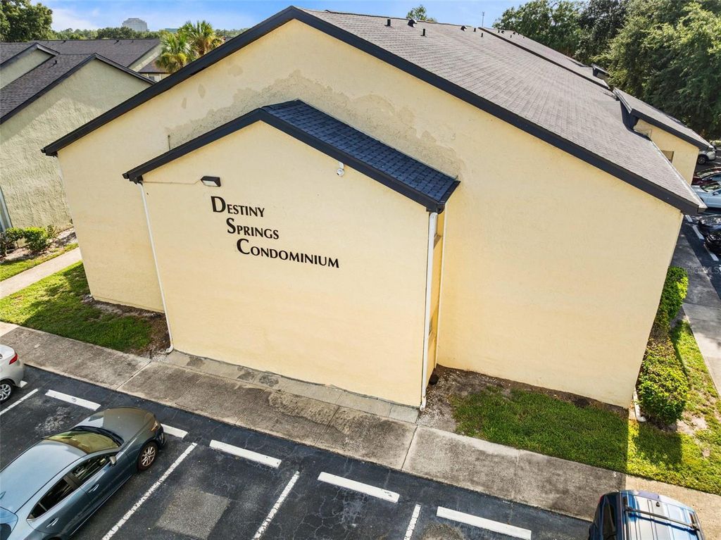 910 LAKE DESTINY ROAD B, Altamonte Springs, FL 32714