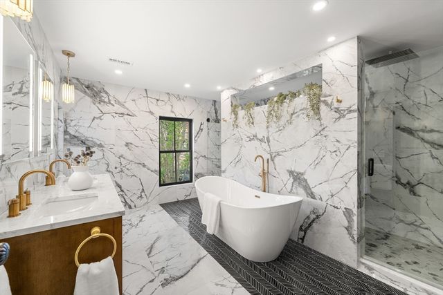 27 Oakwood Road, Newton, MA 02466