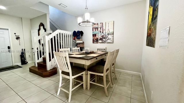 6980 NW 177th St L102, Hialeah, FL 33015