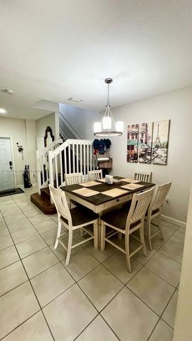 6980 NW 177th St L102, Hialeah, FL 33015