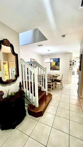 6980 NW 177th St L102, Hialeah, FL 33015