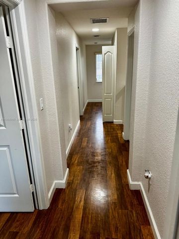 6980 NW 177th St L102, Hialeah, FL 33015