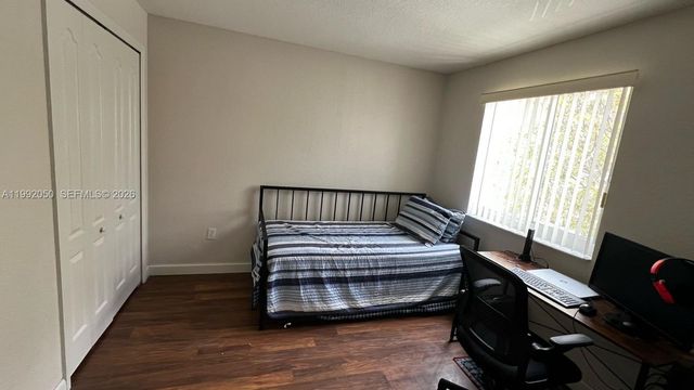 6980 NW 177th St L102, Hialeah, FL 33015