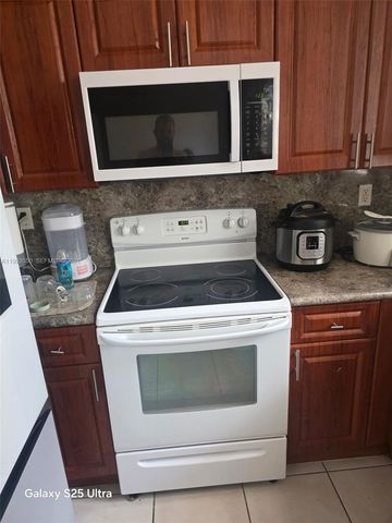 6980 NW 177th St L102, Hialeah, FL 33015