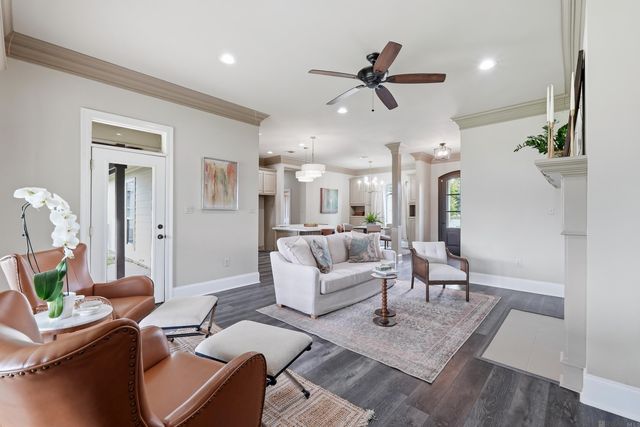 41146 Bayou Segnette Ave, Gonzales, LA 70737
