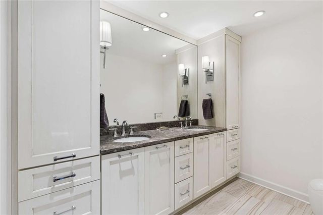 8 Willow Glen NE, Atlanta, GA 30342