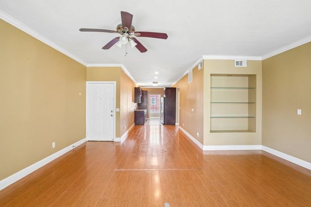 7000 Seawall Boulevard 923, Galveston, TX 77551