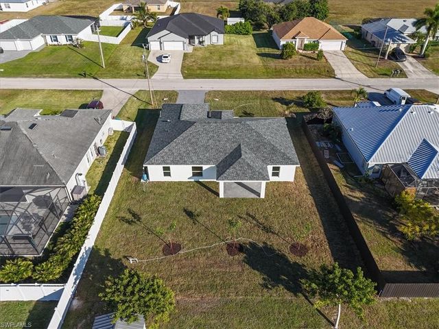 1010 NW 8th PL, Cape Coral, FL 33993