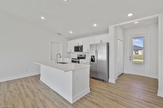 1010 NW 8th PL, Cape Coral, FL 33993