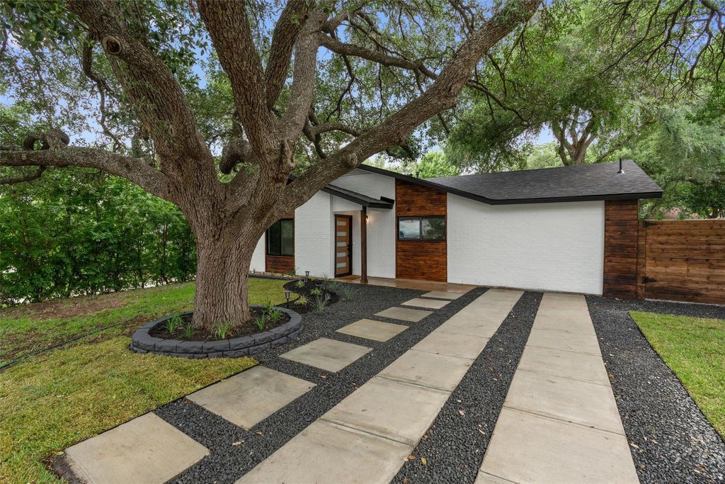 813 Cardiff DR, Austin, TX 78745