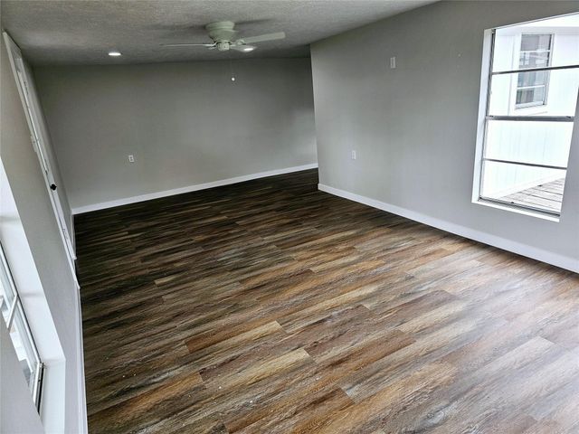 712 Stowell Street, Anahuac, TX 77514