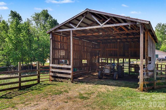 2040 Burke Road, Shelby, NC 28152
