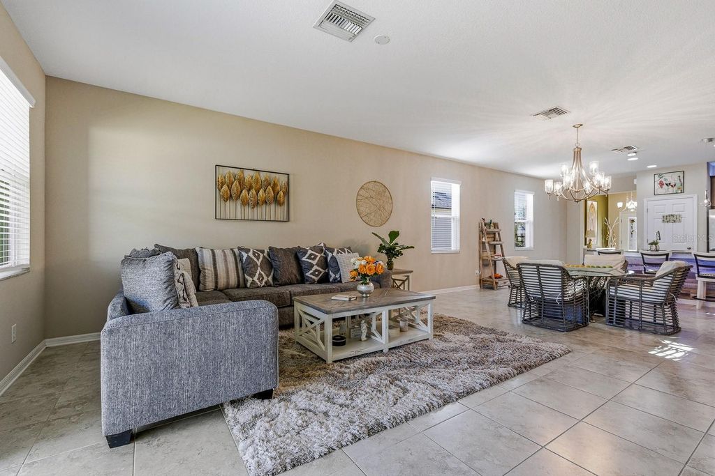 Image 19 of property listing at 18298 CORTES CREEK BOULEVARD, Spring Hill, FL 34610