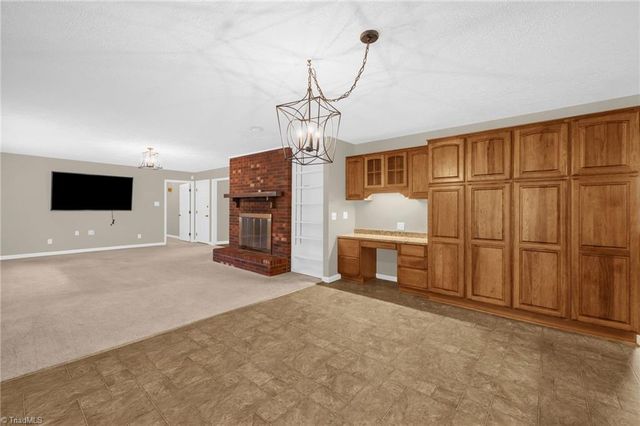 1175 Whispering Pines Drive, Kernersville, NC 27284