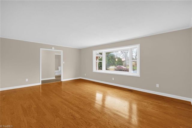 1175 Whispering Pines Drive, Kernersville, NC 27284