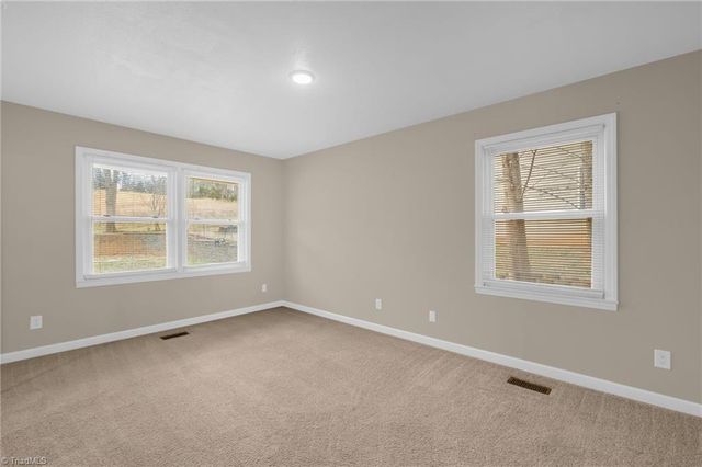 1175 Whispering Pines Drive, Kernersville, NC 27284