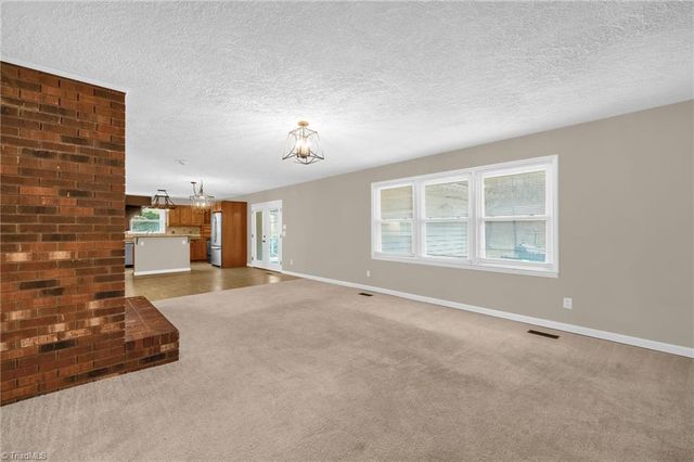 1175 Whispering Pines Drive, Kernersville, NC 27284