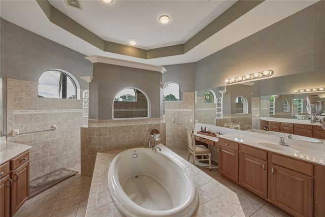 13236 LEGENDS TRAIL, Dade City, FL 33525