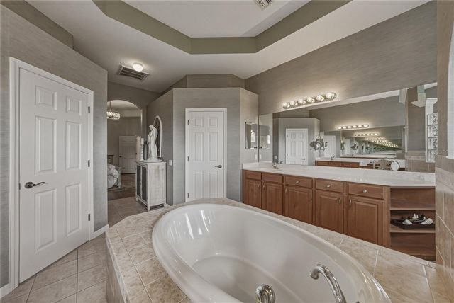 13236 LEGENDS TRAIL, Dade City, FL 33525