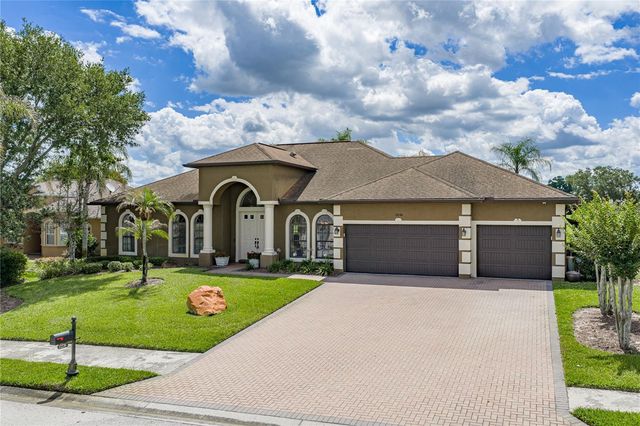 13236 LEGENDS TRAIL, Dade City, FL 33525