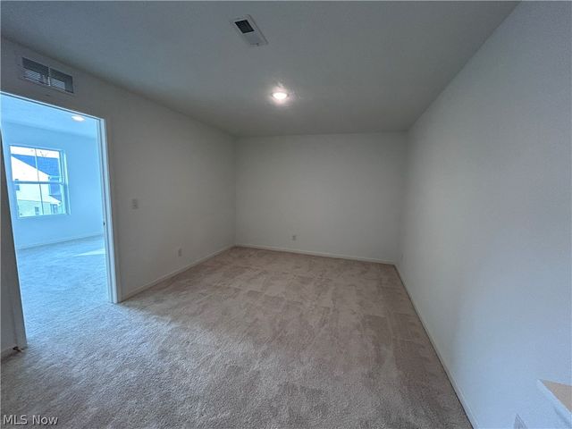 5081 Shepherds Glen, Willoughby, OH 44094