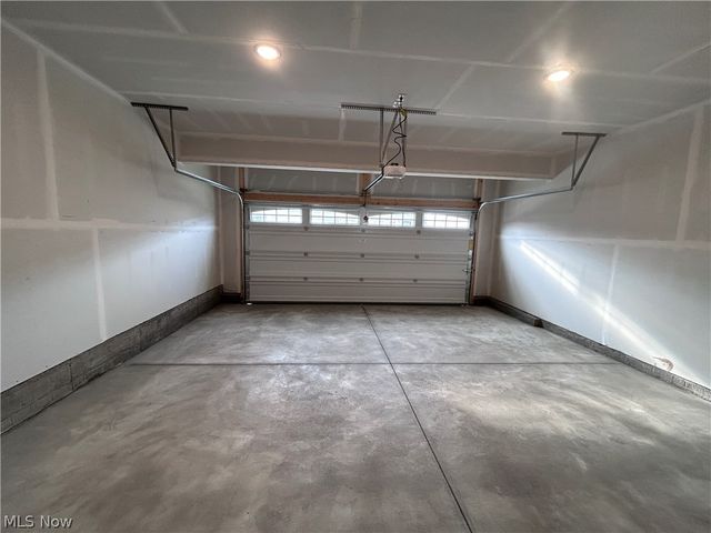 5081 Shepherds Glen, Willoughby, OH 44094