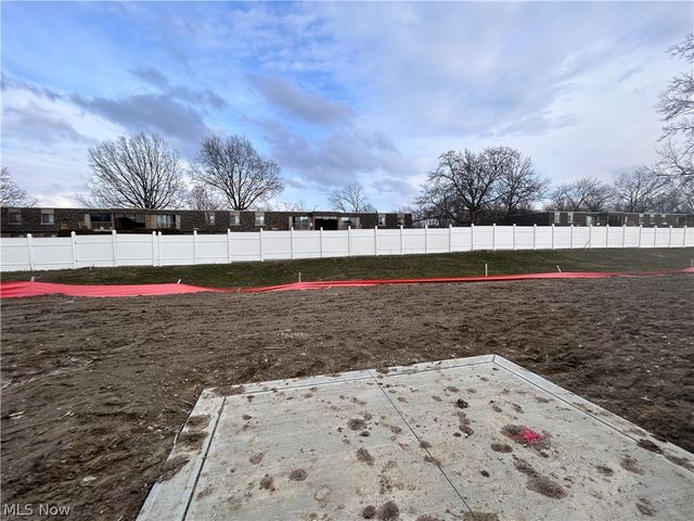 5081 Shepherds Glen, Willoughby, OH 44094