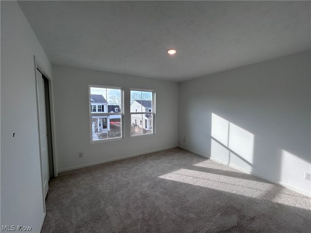 5081 Shepherds Glen, Willoughby, OH 44094