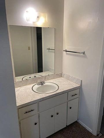 915 N Elm Street 3, Denton, TX 76201
