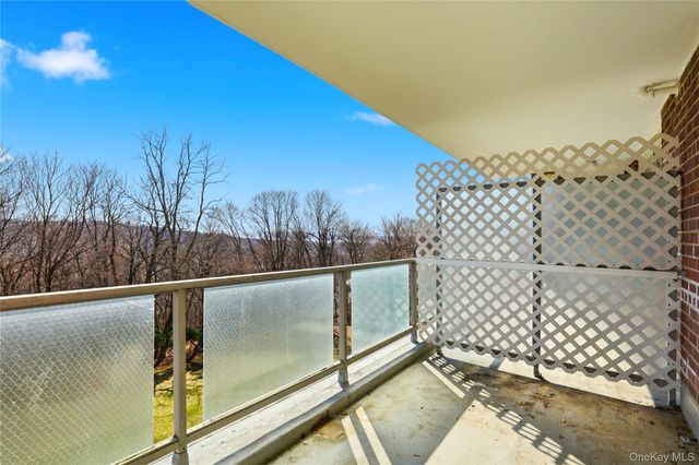 222 Martling Avenue 4-C, Tarrytown, NY 10591