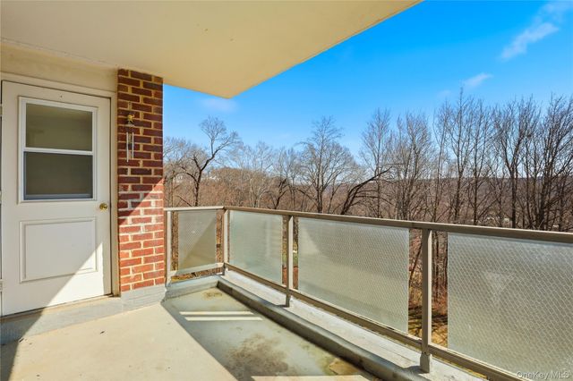 222 Martling Avenue 4-C, Tarrytown, NY 10591