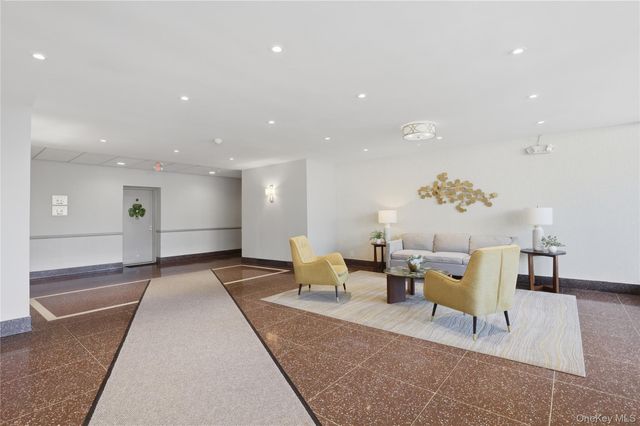 222 Martling Avenue 4-C, Tarrytown, NY 10591